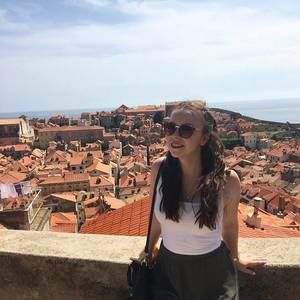 Meet your Posher, Elle